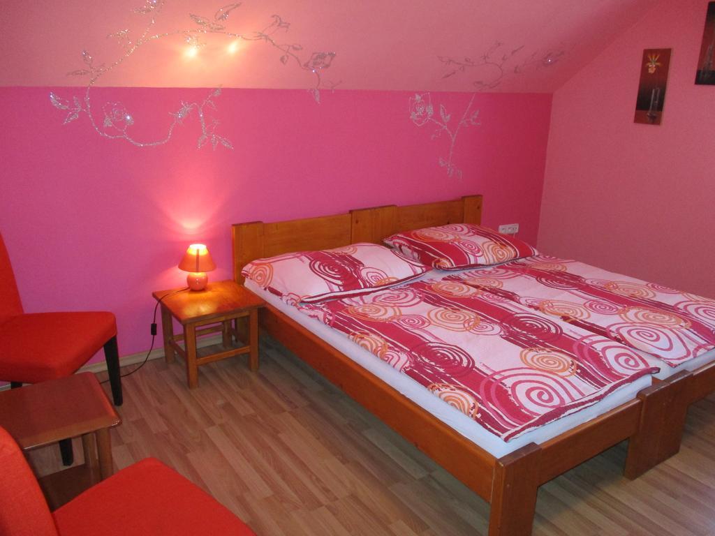 Penzion U Mikulincu Mikulov Ngoại thất bức ảnh